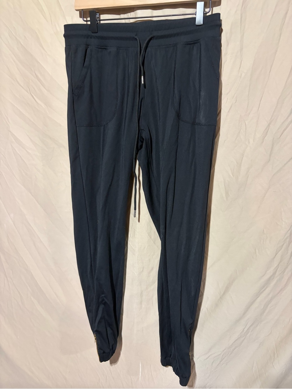Zyia joggers
